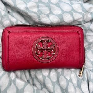 Tory Burch wallet